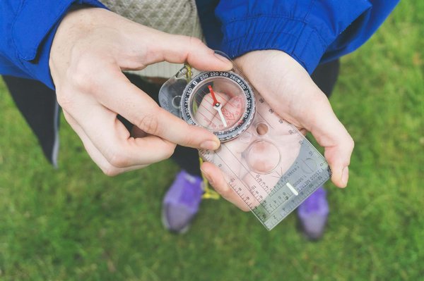 Comment explorer les temples mayas de Tikal, Guatemala : itinéraires et conseils pratiques ?